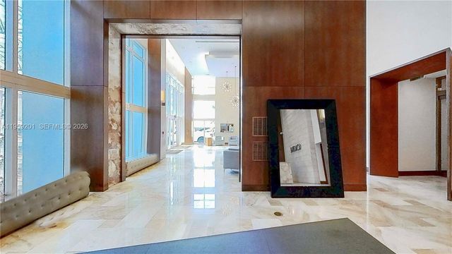 31 SE 5th St 2408, Miami, FL 33131