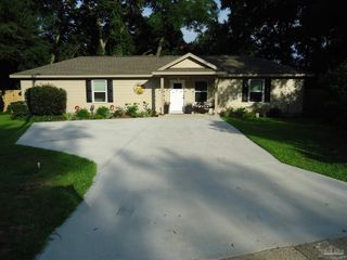7238 Dogwood Ter, Pensacola, FL 32504