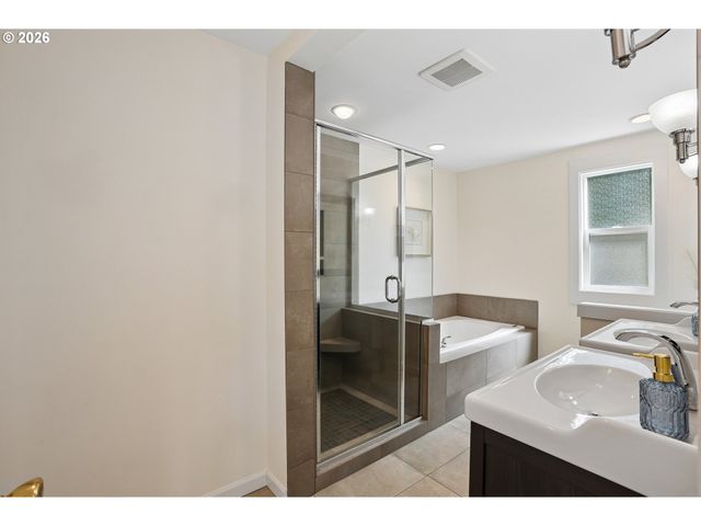 2630 LAFAVE St, West Linn, OR 97068