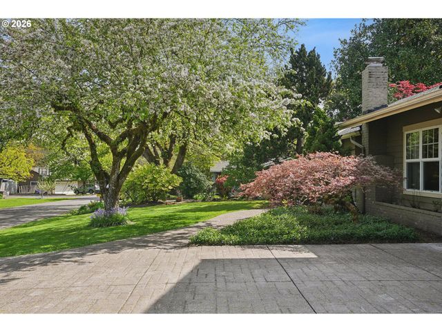 2630 LAFAVE St, West Linn, OR 97068