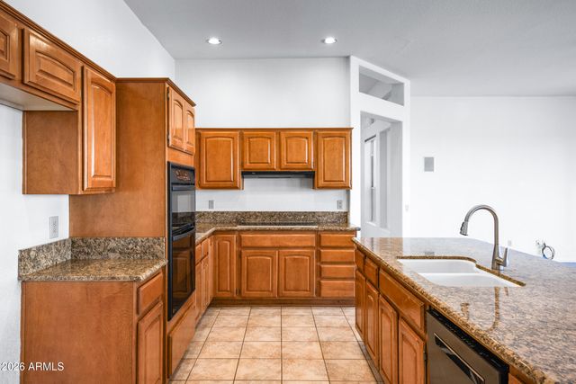 9030 E NACOMA Drive, Sun Lakes, AZ 85248