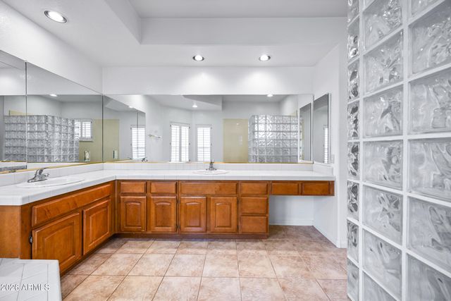 9030 E NACOMA Drive, Sun Lakes, AZ 85248