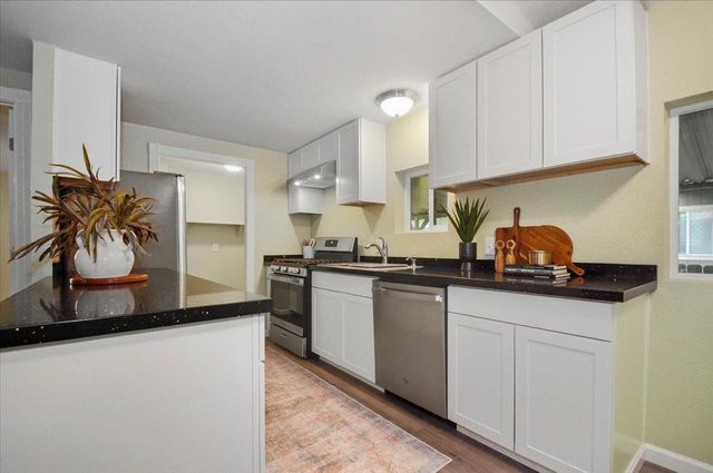 5694 Jackson Ct, Ione, CA 95640