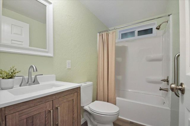 5694 Jackson Ct, Ione, CA 95640