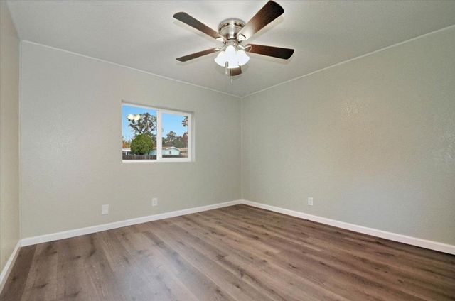 5694 Jackson Ct, Ione, CA 95640