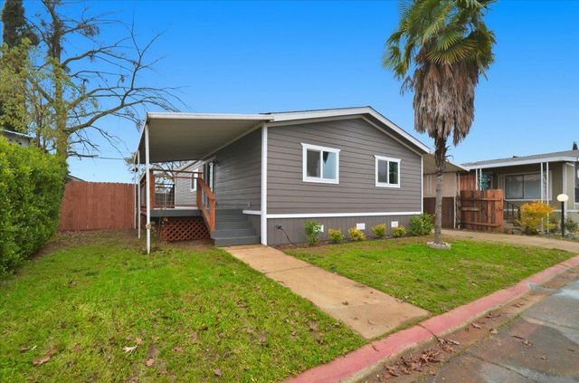 5694 Jackson Ct, Ione, CA 95640