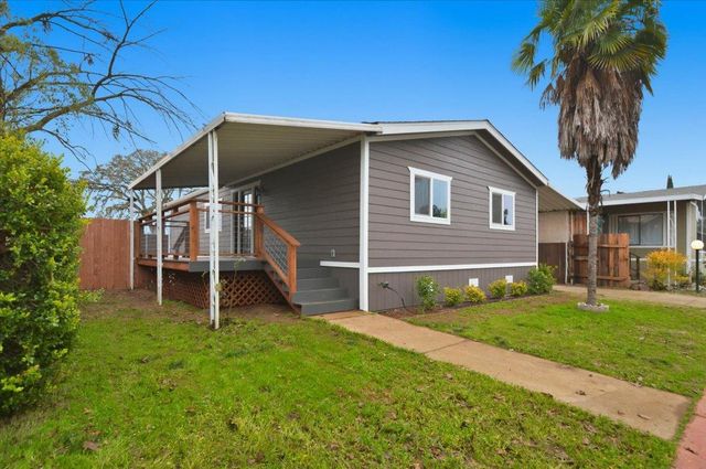 5694 Jackson Ct, Ione, CA 95640