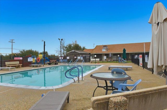 5694 Jackson Ct, Ione, CA 95640