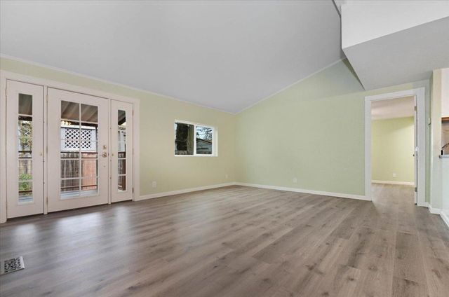 5694 Jackson Ct, Ione, CA 95640