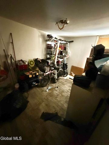 11 Mynderse Street, Schenectady, NY 12307