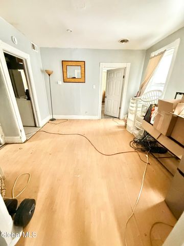 11 Mynderse Street, Schenectady, NY 12307