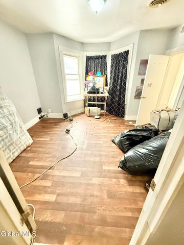 11 Mynderse Street, Schenectady, NY 12307