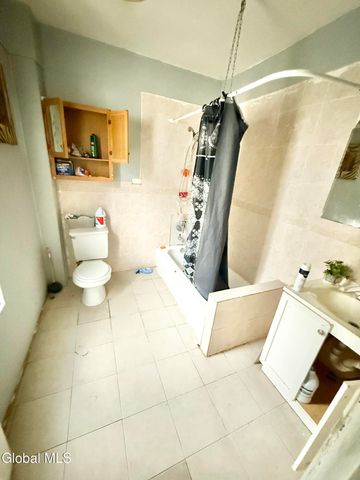 11 Mynderse Street, Schenectady, NY 12307