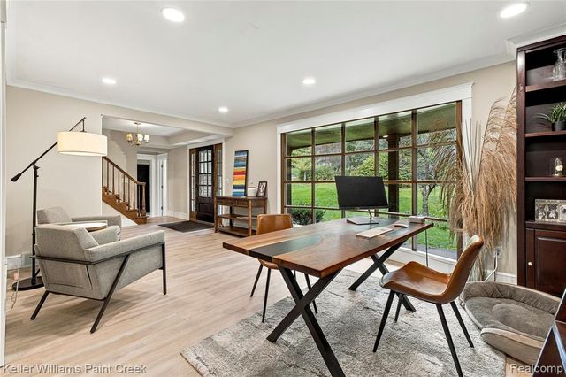 6126 Whispering Oak Drive, Washington, MI 48094