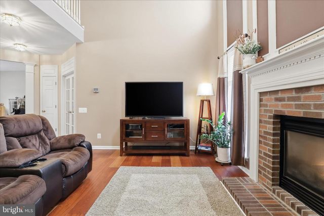 14925 HAZELNUT CT, Woodbridge, VA 22193