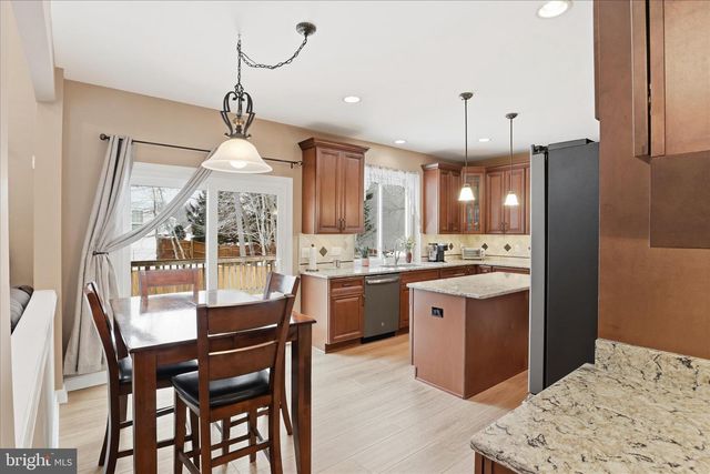 14925 HAZELNUT CT, Woodbridge, VA 22193