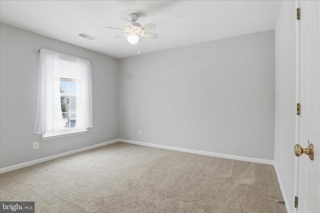 14925 HAZELNUT CT, Woodbridge, VA 22193