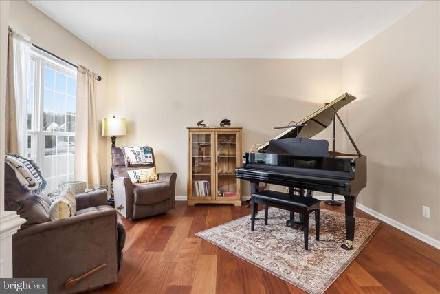 14925 HAZELNUT CT, Woodbridge, VA 22193