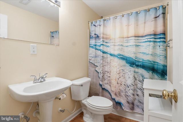 14925 HAZELNUT CT, Woodbridge, VA 22193