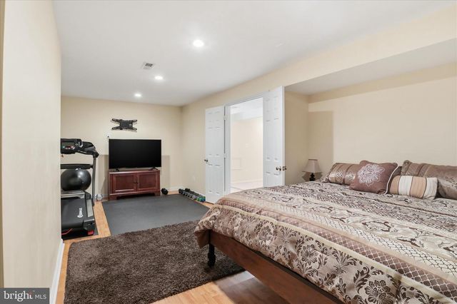 14925 HAZELNUT CT, Woodbridge, VA 22193