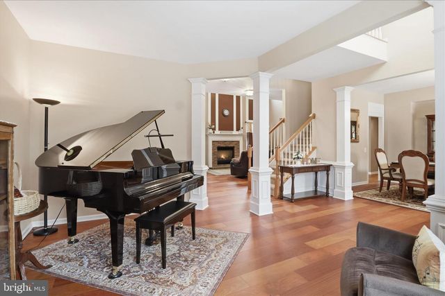 14925 HAZELNUT CT, Woodbridge, VA 22193