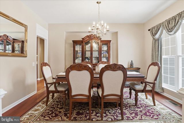 14925 HAZELNUT CT, Woodbridge, VA 22193