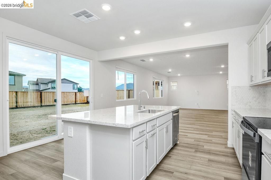 Image 10 of property listing at 5416 Golden Eagle Street, Antioch, CA 94531