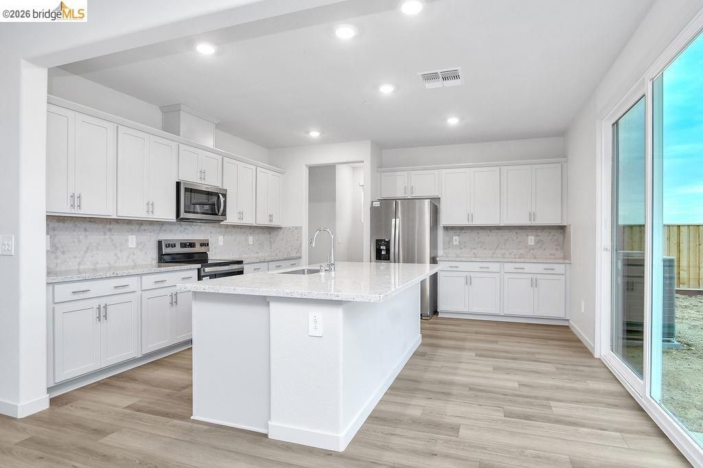 Image 9 of property listing at 5416 Golden Eagle Street, Antioch, CA 94531