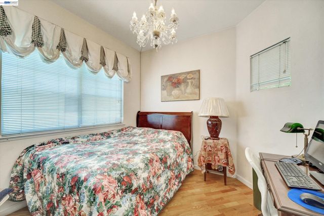 15916 Bayberry Ln, San Lorenzo, CA 94580