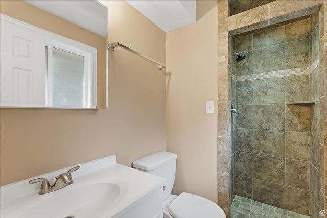 1096 N 300 W, Layton, UT 84041