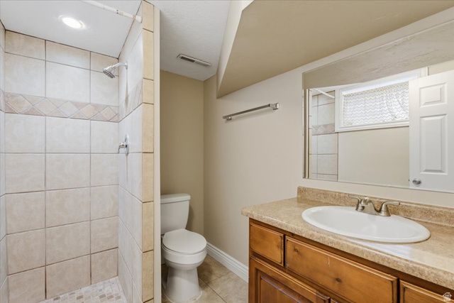 1096 N 300 W, Layton, UT 84041