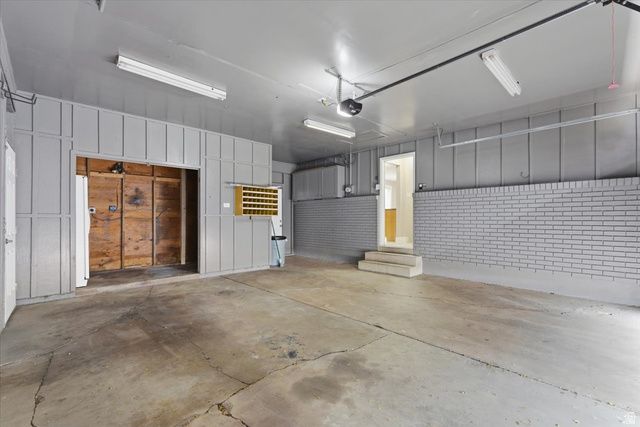 1096 N 300 W, Layton, UT 84041