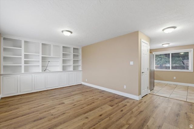 1096 N 300 W, Layton, UT 84041