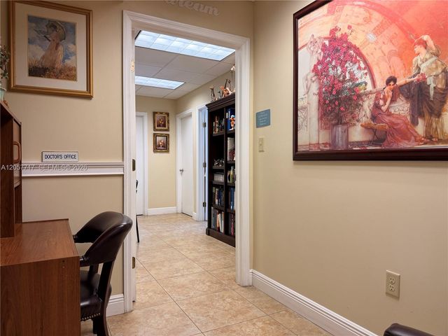 344 W 65th St 203, Hialeah, FL 33012