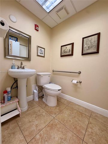 344 W 65th St 203, Hialeah, FL 33012
