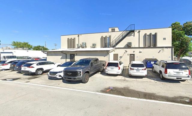 344 W 65th St 203, Hialeah, FL 33012