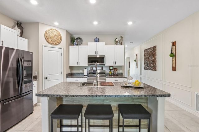 2905 LYTTON HALL DRIVE, Zephyrhills, FL 33540