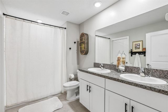 2905 LYTTON HALL DRIVE, Zephyrhills, FL 33540