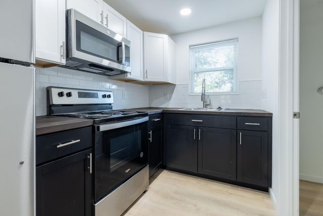 2023 Clements Avenue, North Charleston, SC 29405