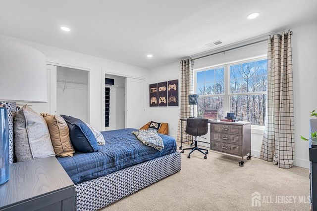 5 CAMPBELL Street, Old Bridge, NJ 08857