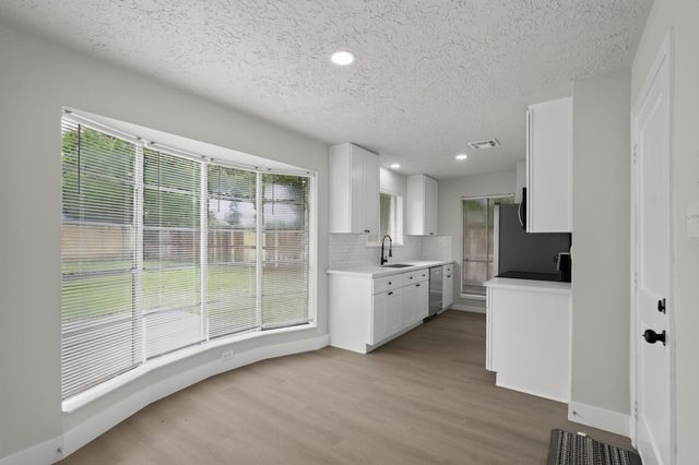 6834 Deer Ridge Lane, Houston, TX 77086