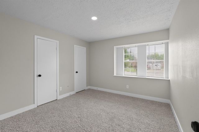6834 Deer Ridge Lane, Houston, TX 77086