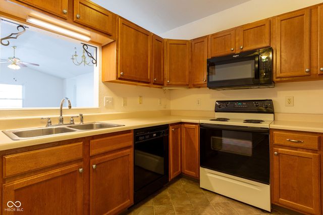 10949 Cape Coral Lane, Indianapolis, IN 46229