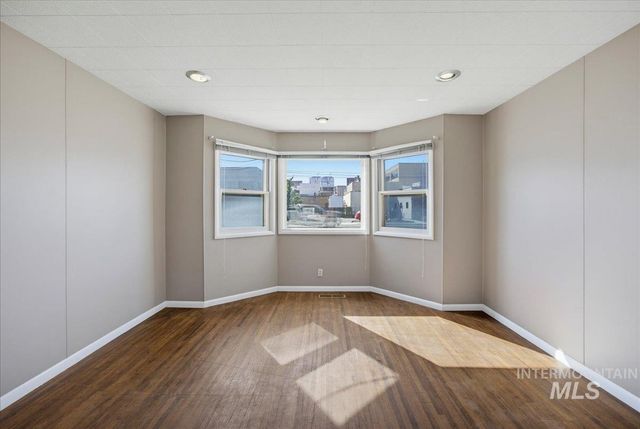 1803 S 10th, Caldwell, ID 83605