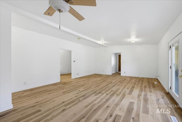 1803 S 10th, Caldwell, ID 83605