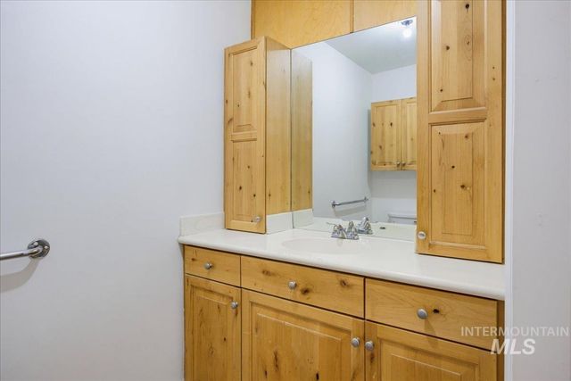 1803 S 10th, Caldwell, ID 83605