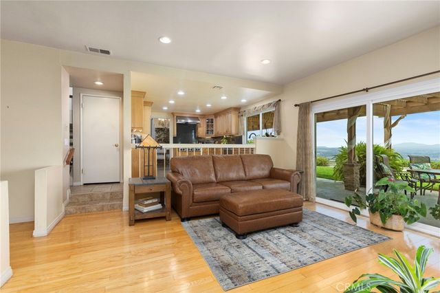 11917 Rustic Hill, Whittier, CA 90601