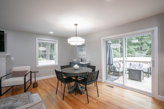 2 Lorelai Way, Nashua, NH 03062