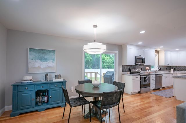 2 Lorelai Way, Nashua, NH 03062