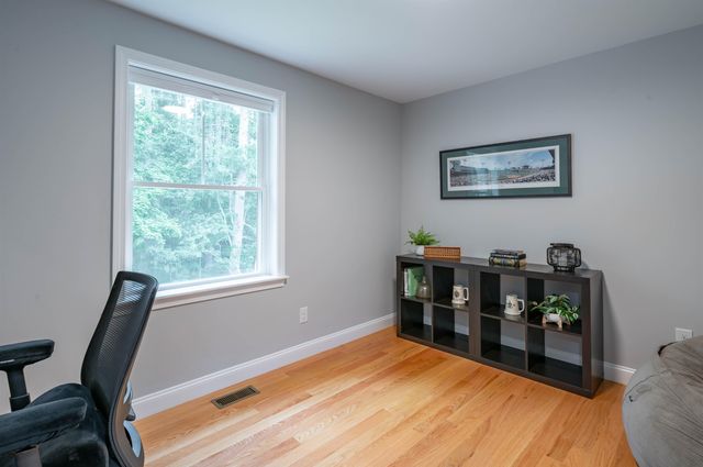 2 Lorelai Way, Nashua, NH 03062